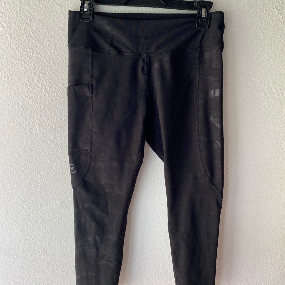 Virus leggings